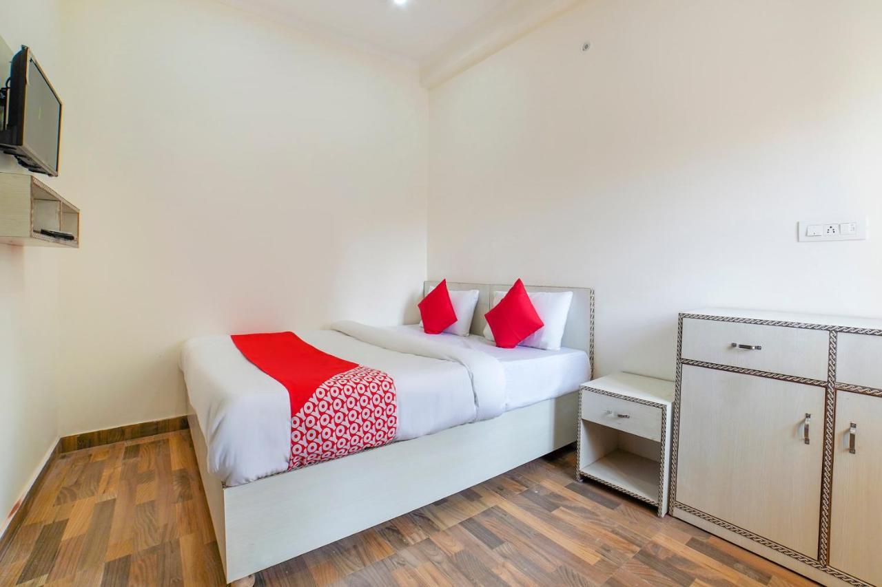 Oyo 67163 Anantham Residency Narendra Nagar Exterior photo
